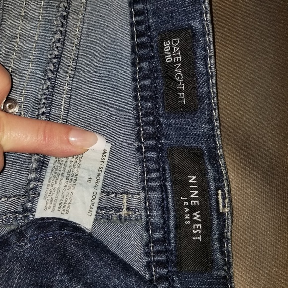 Nine West - Picture 3 of 3